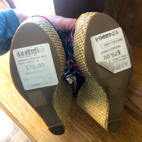 NWT Material Girl Platform Heels Size 6/36 - Picture 7 of 9